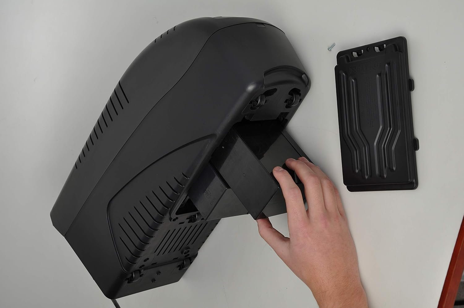 Nobreak Ragtech Senoidal Easy Pro 1400VA Display Digital E.Trivolt/S.115V Bat 2x7Ah / 10 Tom C/Usb+Engate - Imagem 3