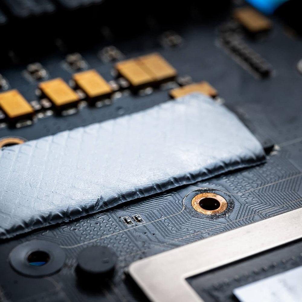 Thermalpad Pro (Almofada Térmica) Cooler Master, 2.0x95x45mm, Condutividade 15.3 W/M.K, Dupla Face, Azul - TPY-NDPB-9020 - Imagem 5